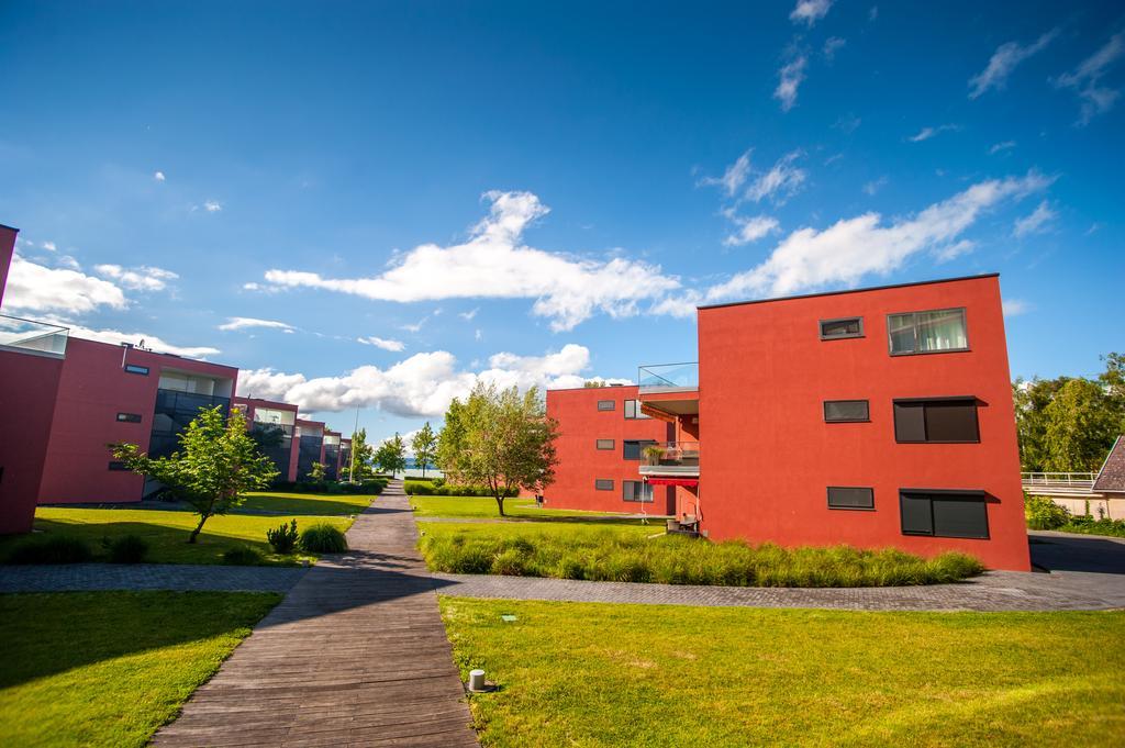 Bl Bavaria Yachtclub & Apartments Balatonlelle Exterior foto