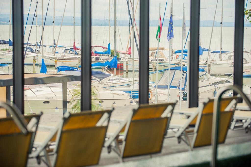 Bl Bavaria Yachtclub & Apartments Balatonlelle Exterior foto