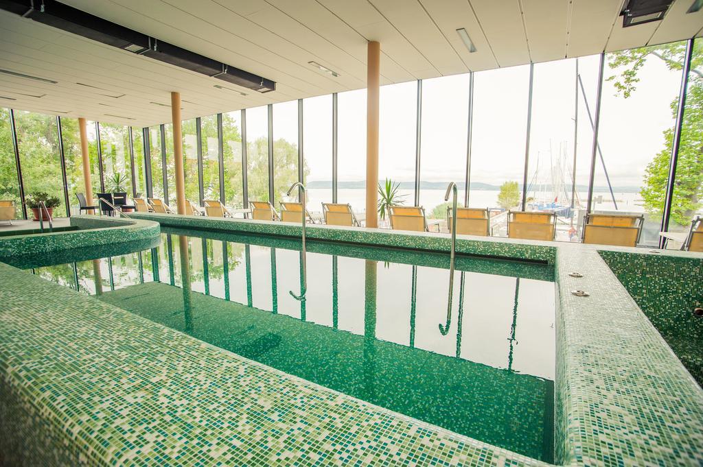 Bl Bavaria Yachtclub & Apartments Balatonlelle Exterior foto